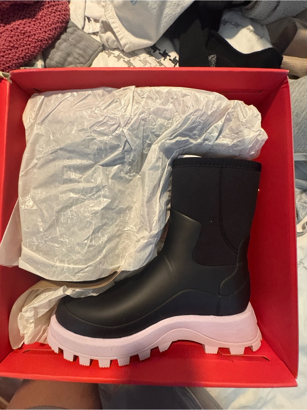 Hunter Black light purple trim city explorer Boot